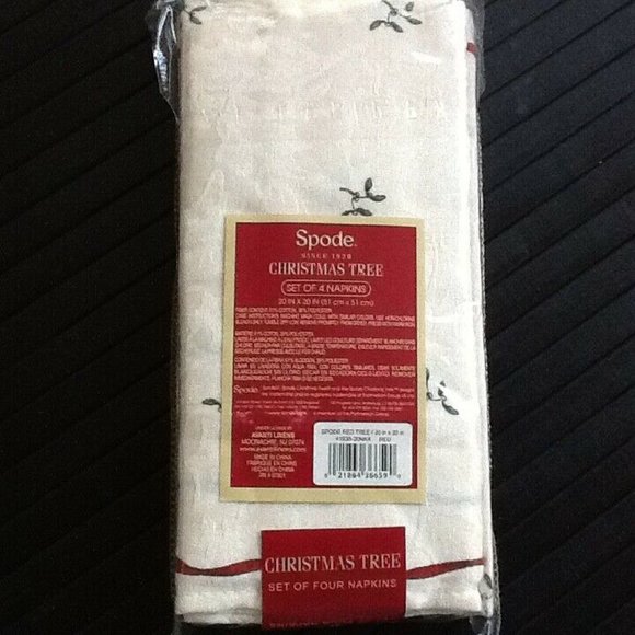 RARE Set of 4 brand new Spode Whimsical Christmas Tree Table Napkins w/ Red Trim - Picture 5 of 8